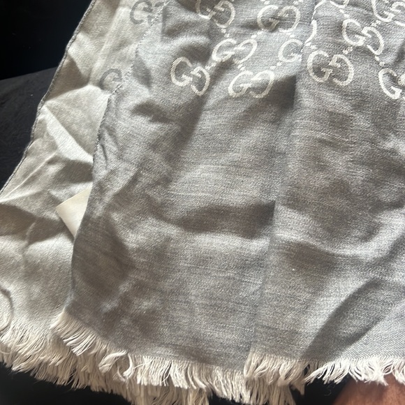 Brand New Gucci Scarf - Picture 3 of 3